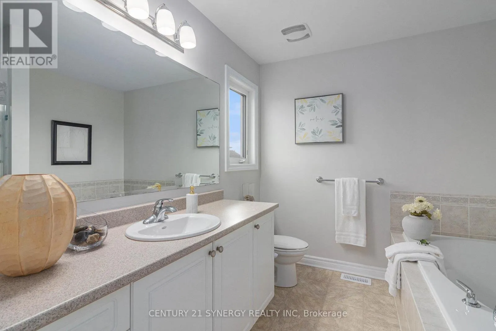2479 ESPRIT DRIVE