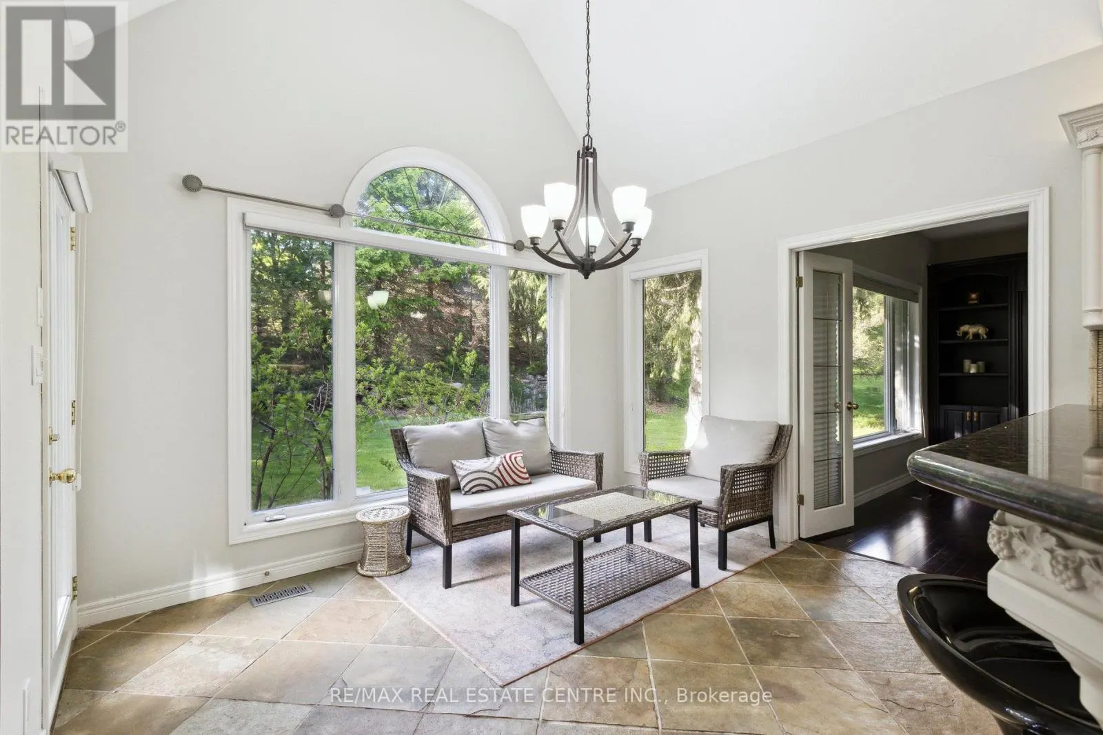 6 FOX RUN ROAD
