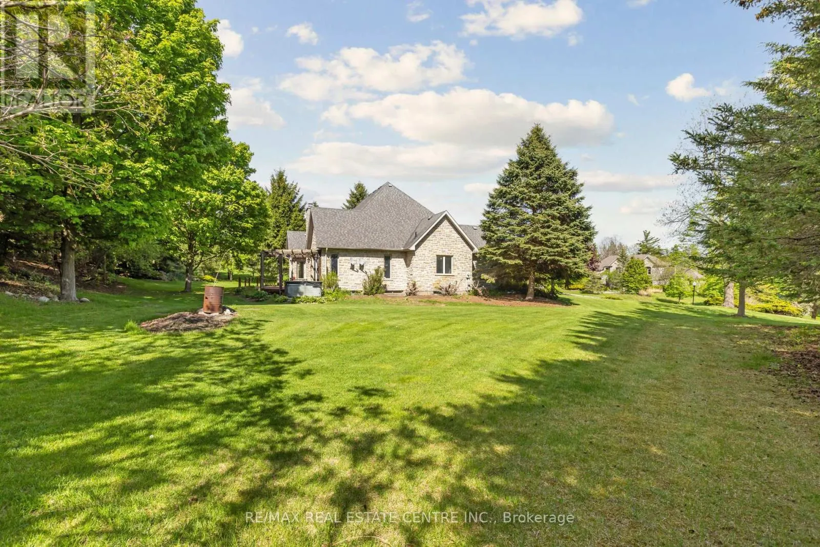 6 FOX RUN ROAD