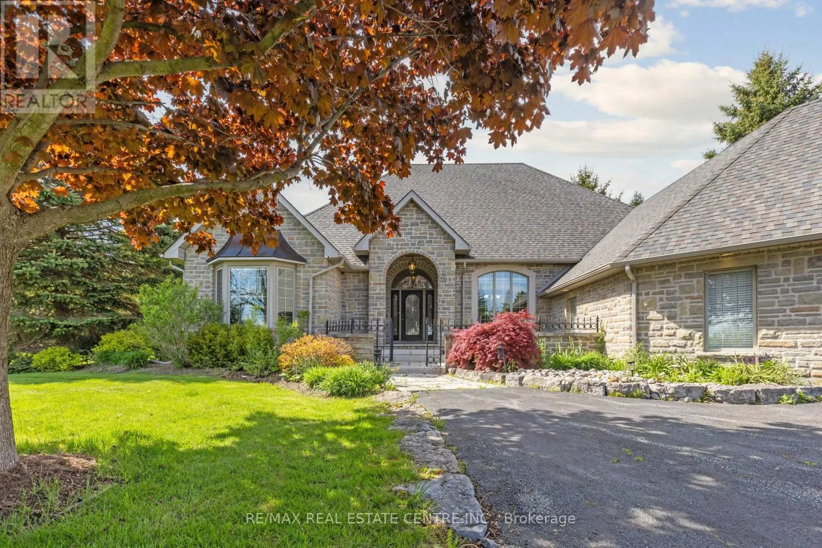 6 FOX RUN ROAD