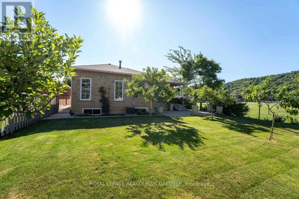 195 WINONA ROAD