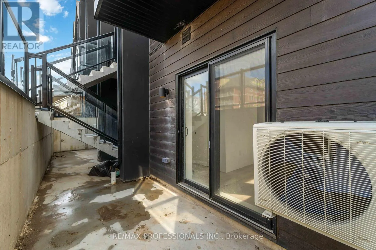 106 - 7277 WILSON CRESCENT