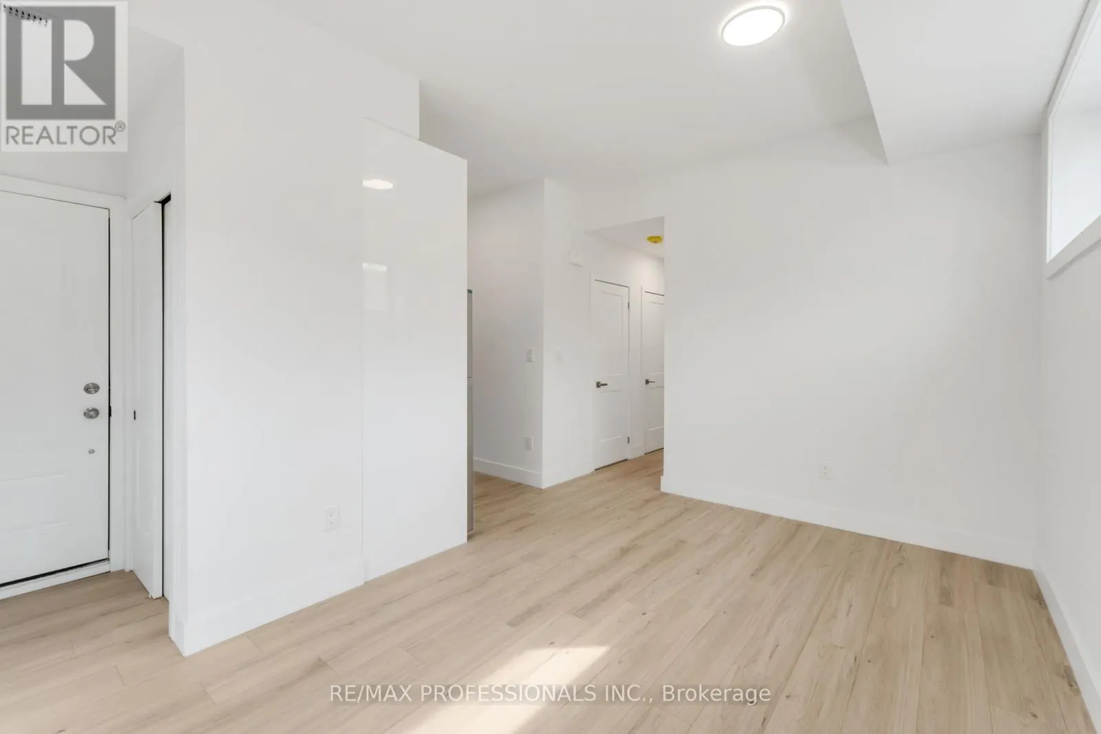 106 - 7277 WILSON CRESCENT