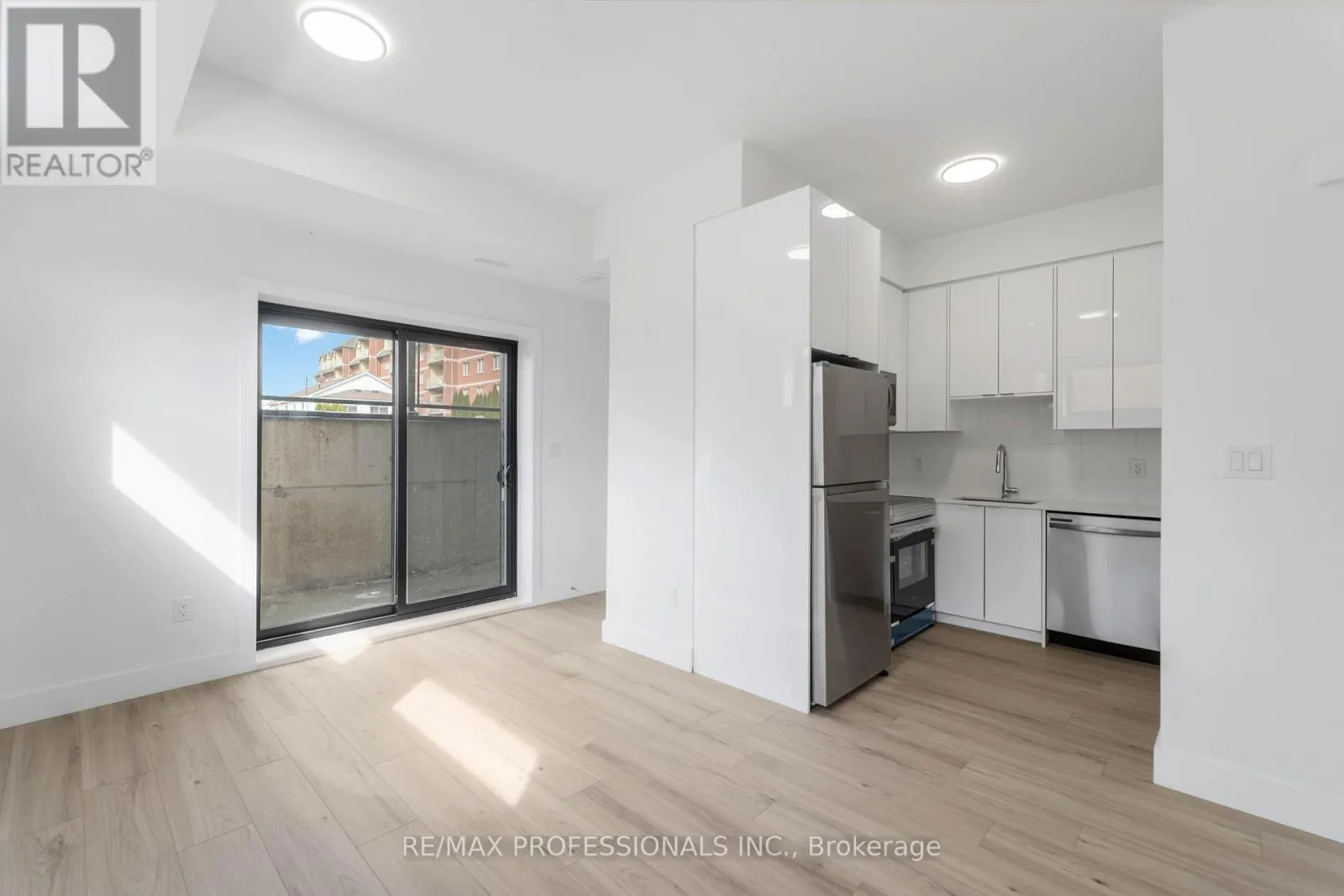 106 - 7277 WILSON CRESCENT