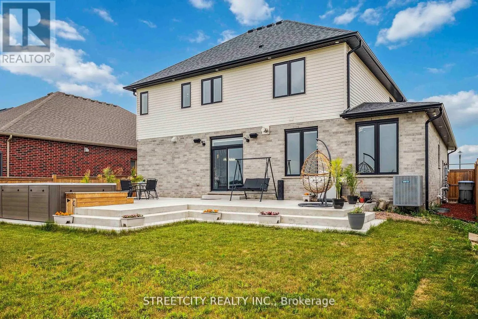 53 ARROWWOOD PATH