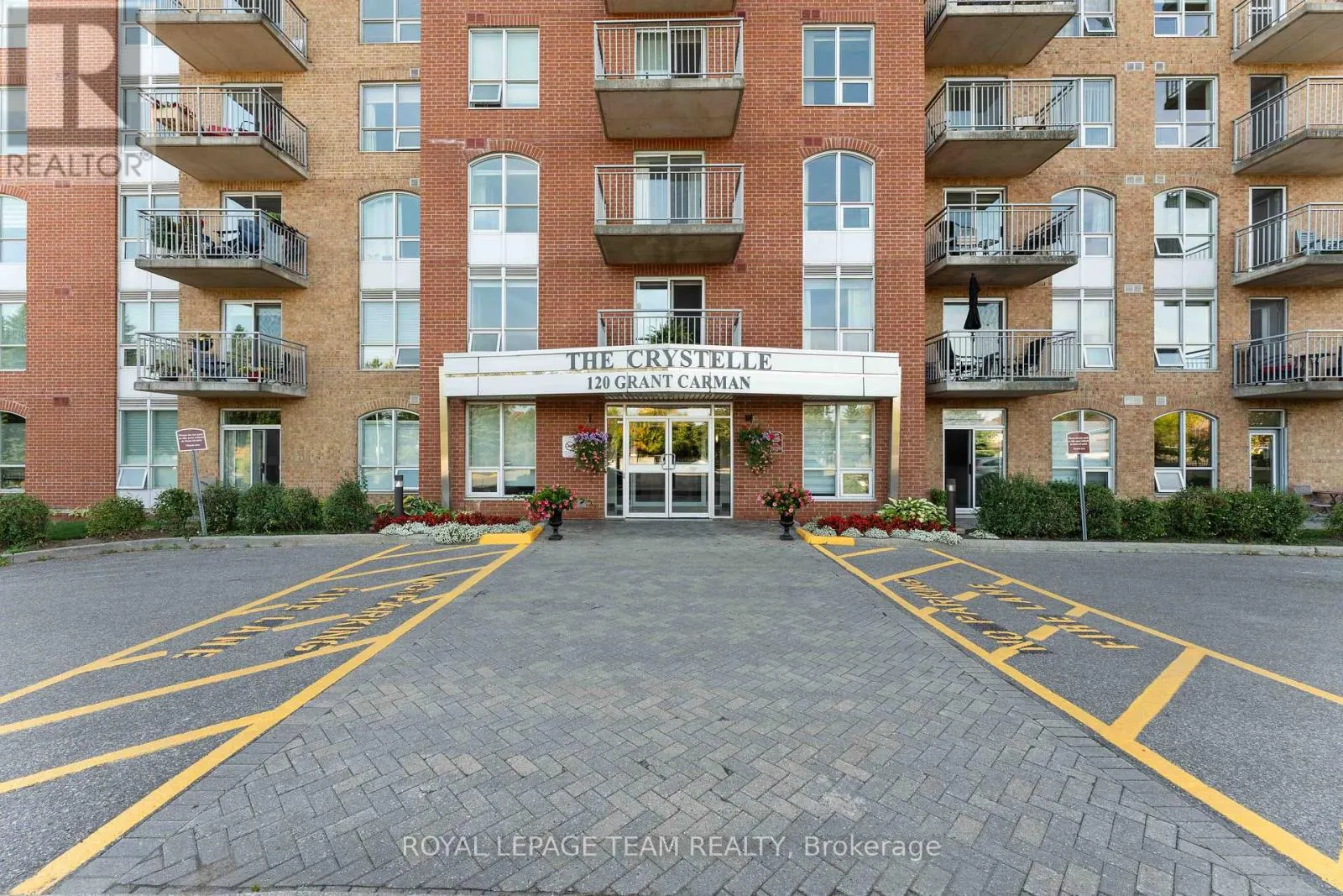 801 - 120 GRANT CARMAN DRIVE