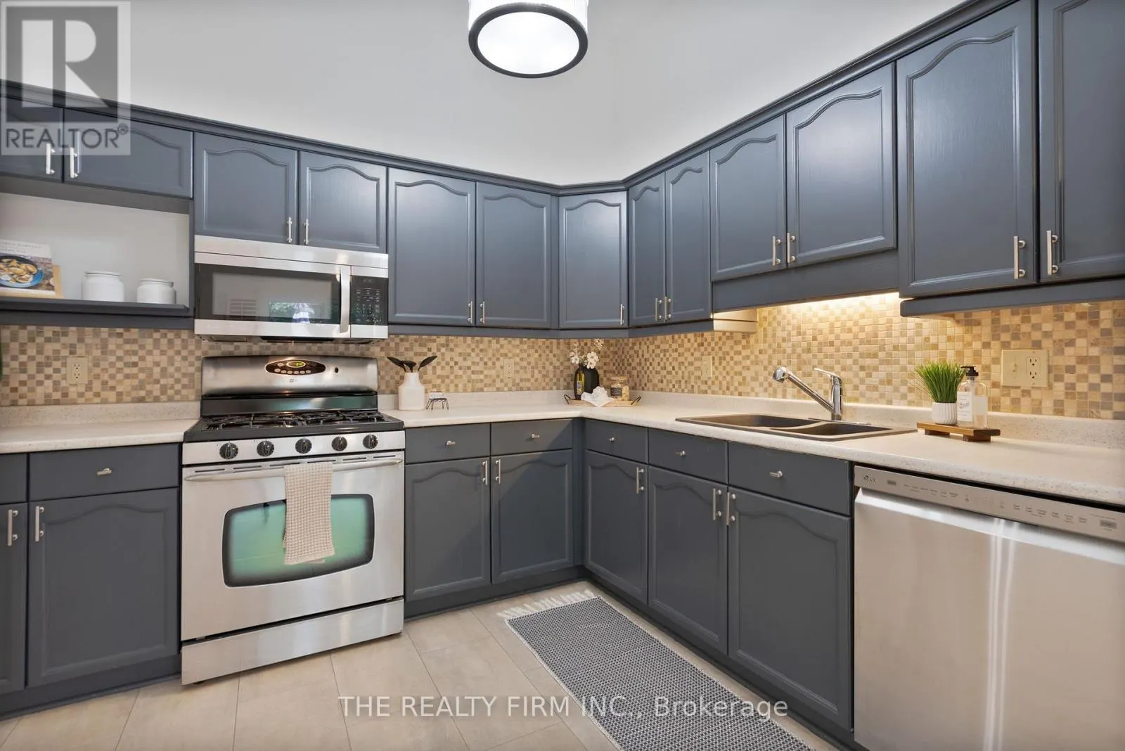 7 - 1241 HAMILTON STREET, #7