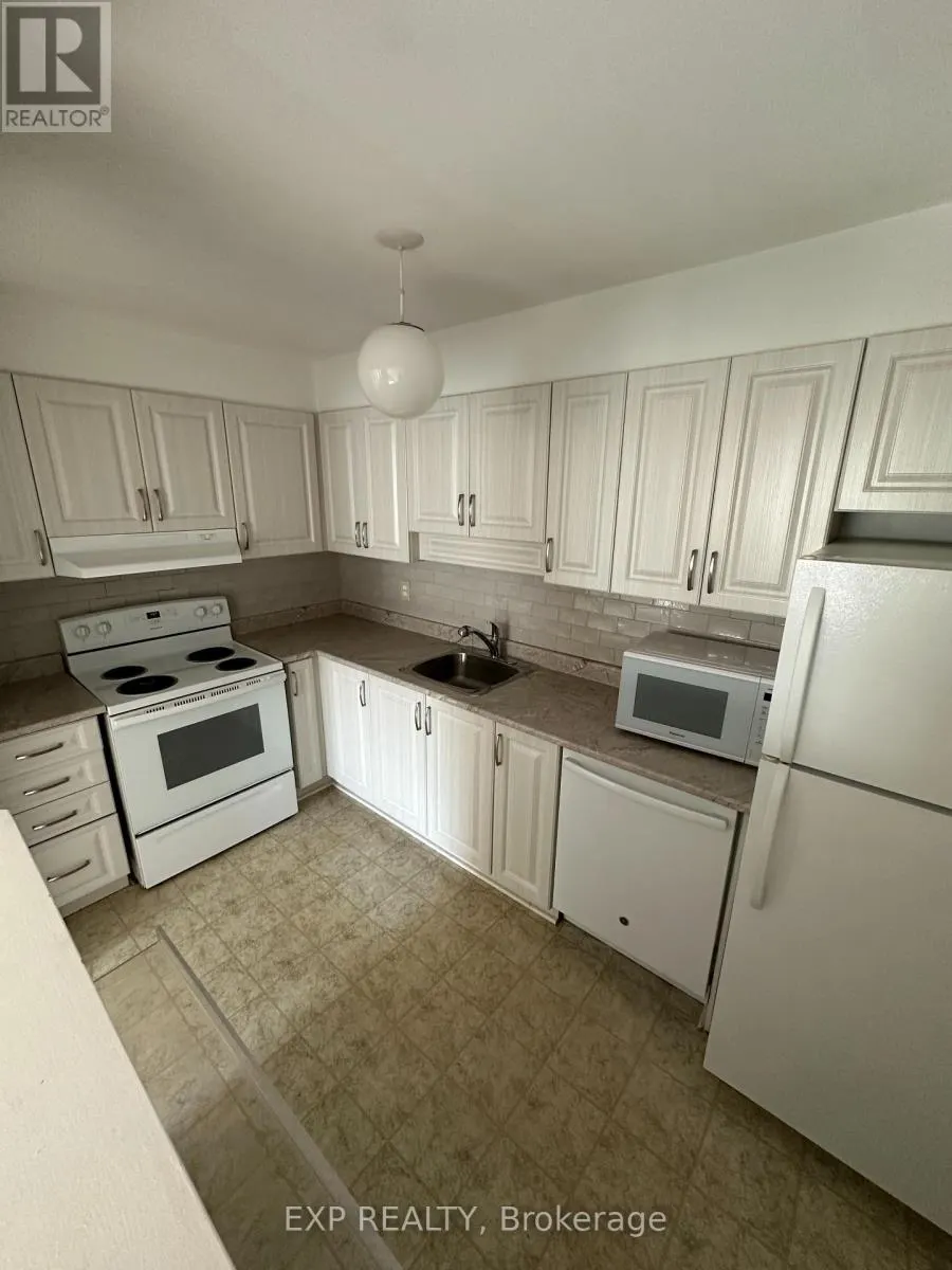 102 - 216 VIEWMOUNT DRIVE