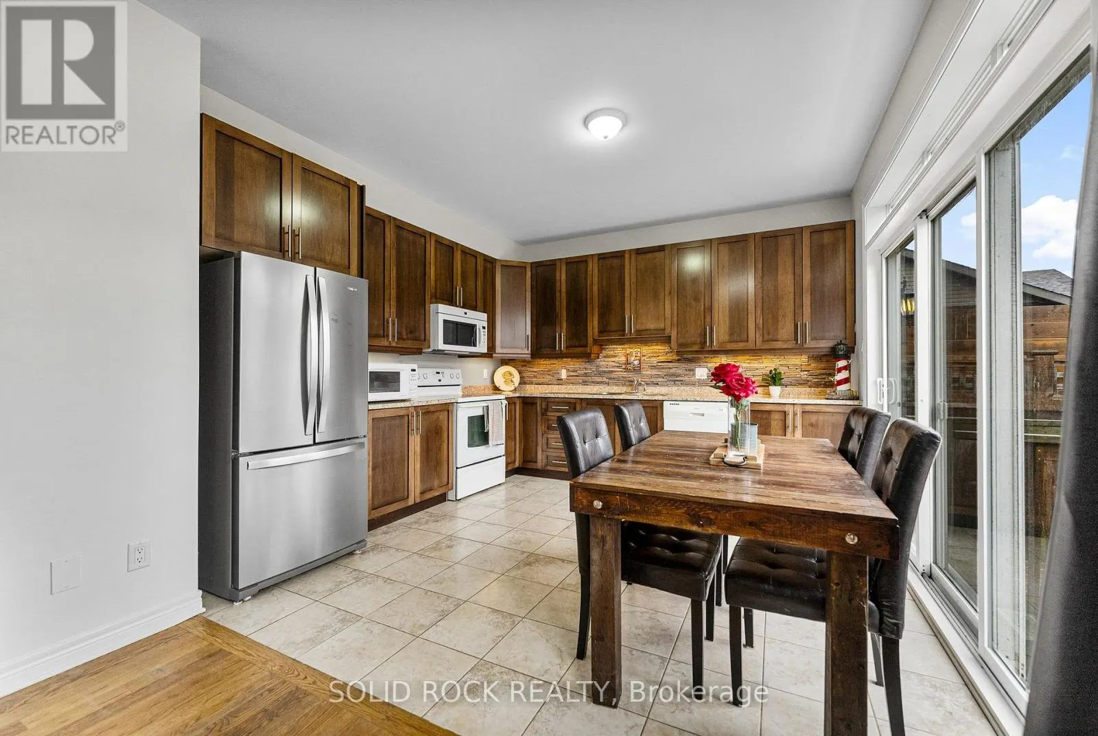 53 WILLOWSHORE WAY