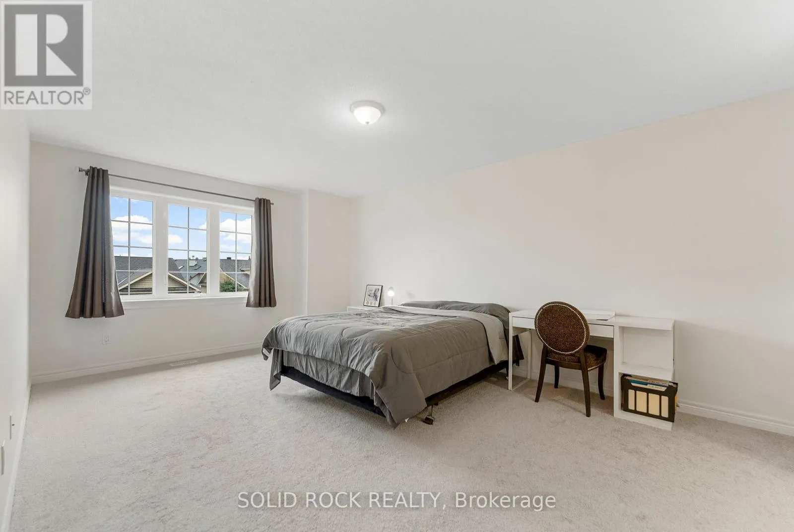 53 WILLOWSHORE WAY