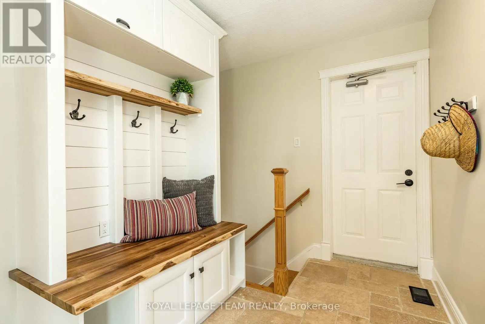 1216A RIVER ROAD