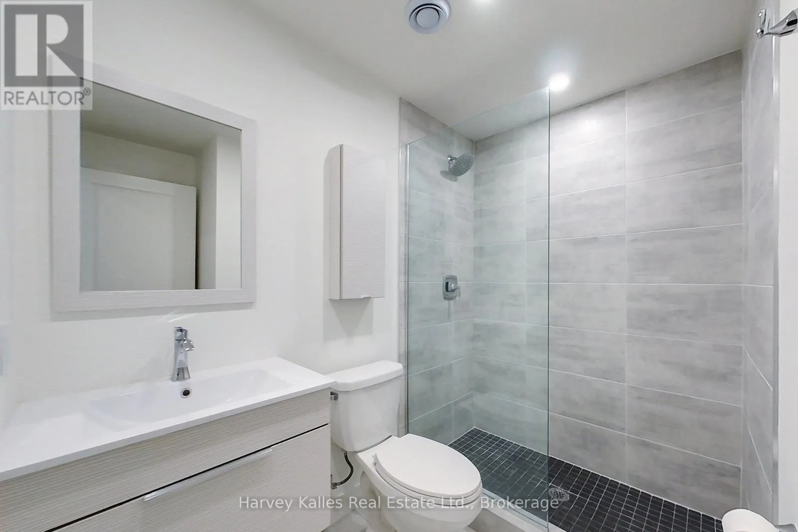 104 - 12 BECKWITH LANE, #104