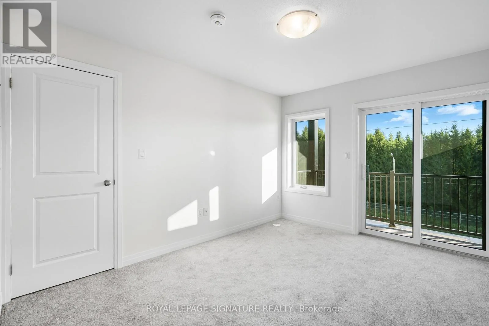 56 - 56 THATCHER DRIVE E