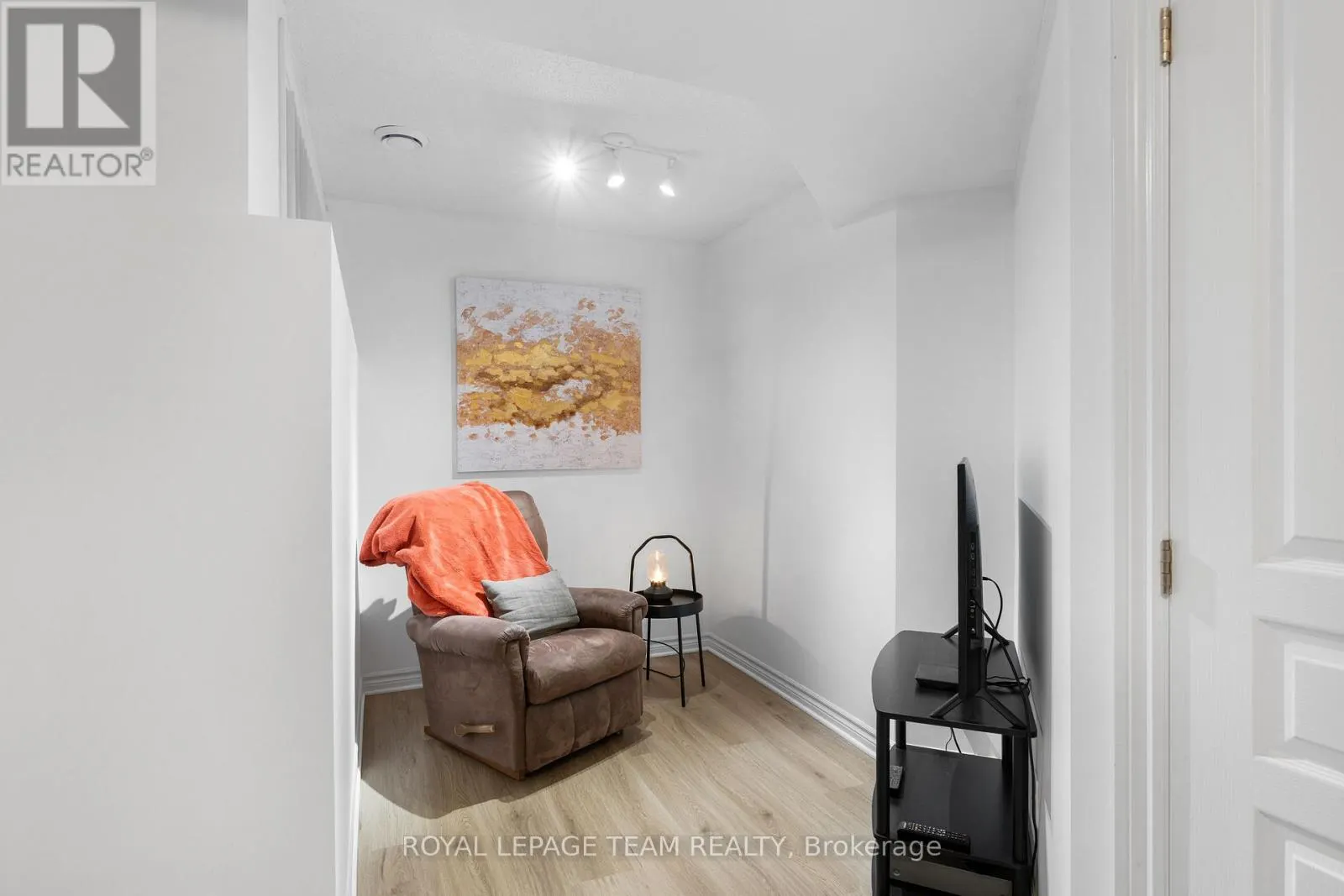 117 - 51 POPLIN STREET