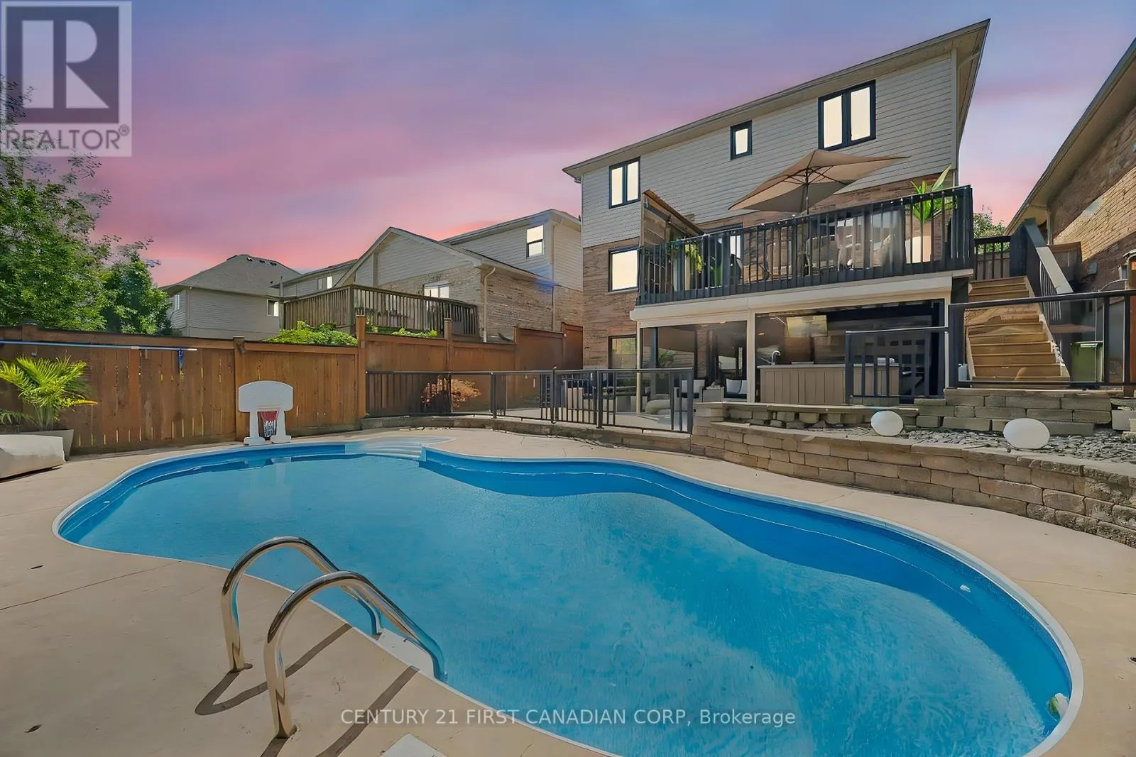 688 CLEARWATER CRESCENT