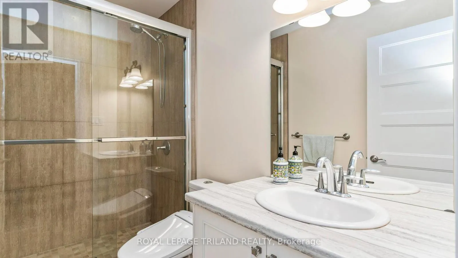 108 - 275 CALLAWAY ROAD, #108