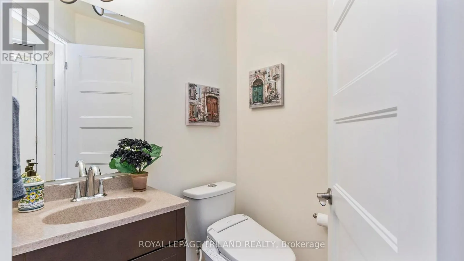 108 - 275 CALLAWAY ROAD, #108