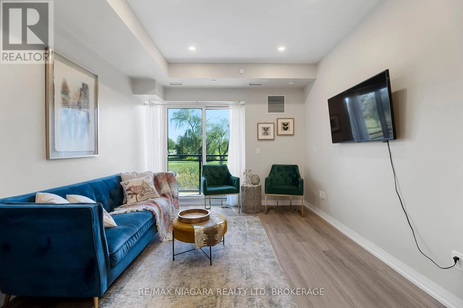 130 - 50 HERRICK AVENUE, #130