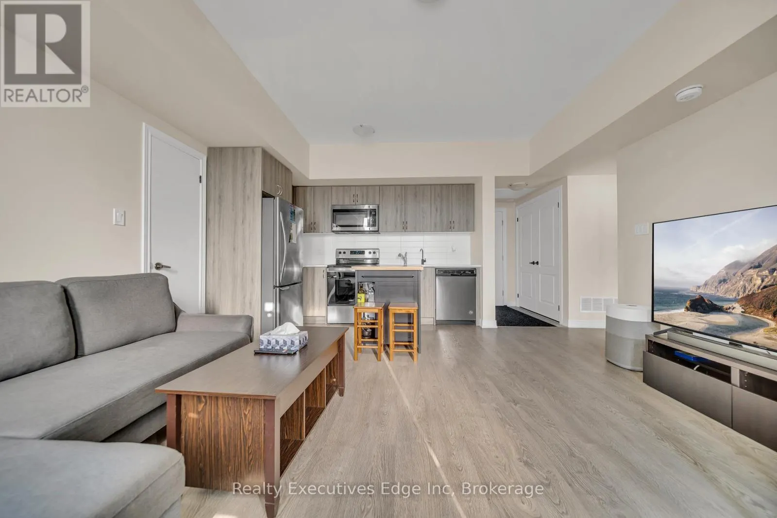 65 - 252 LAW DRIVE, #65