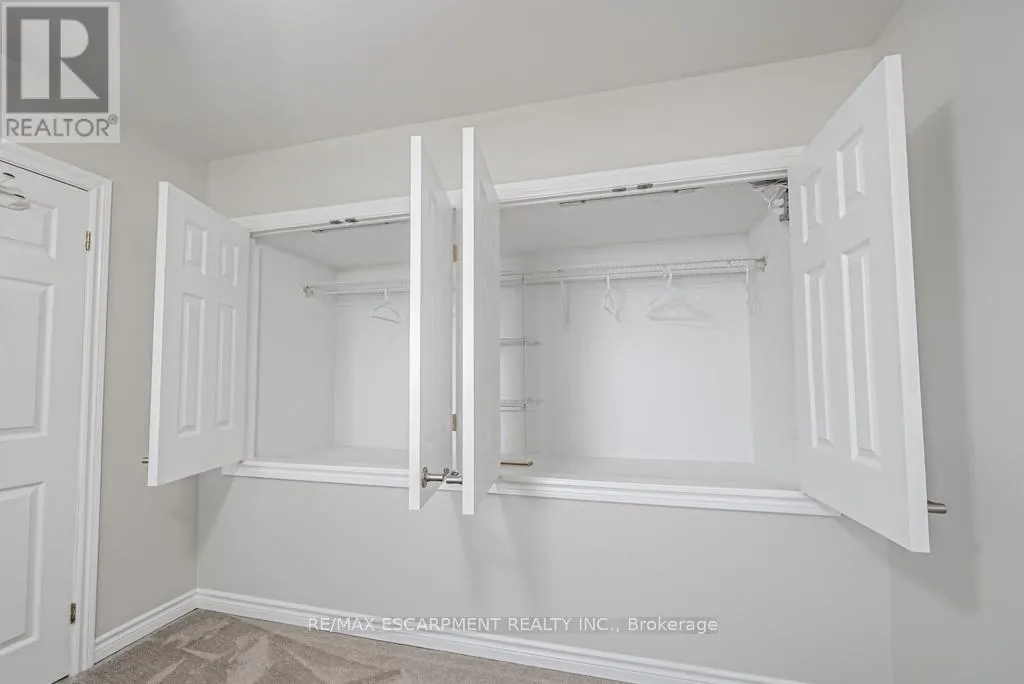 12 QUINLAN COURT