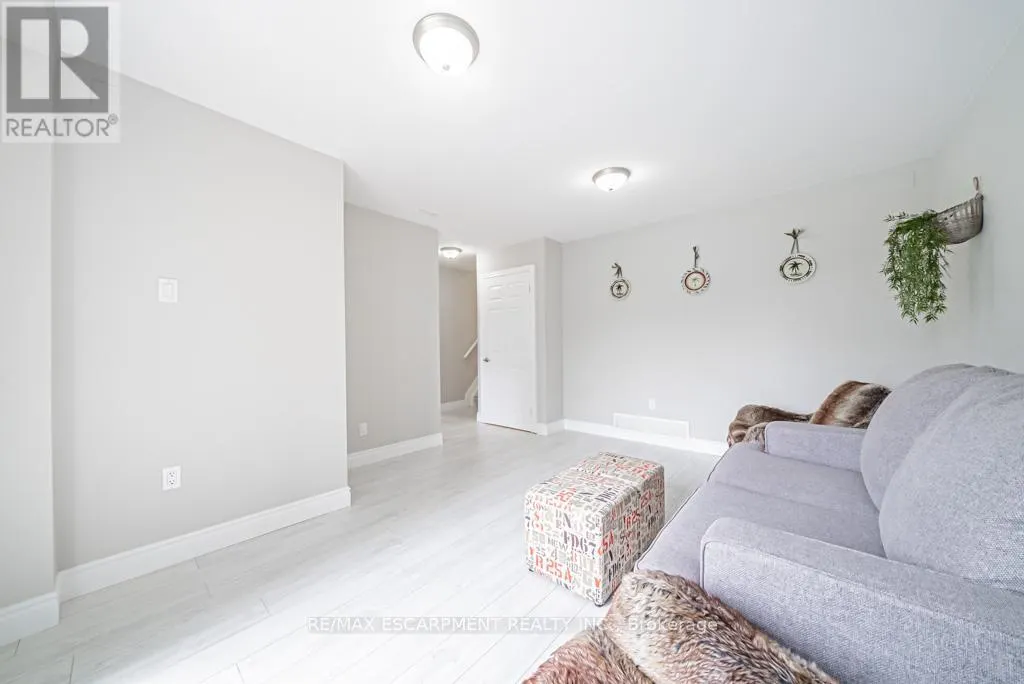 12 QUINLAN COURT