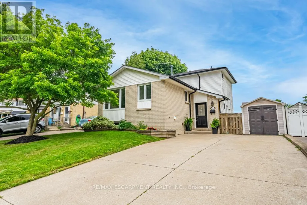 12 QUINLAN COURT