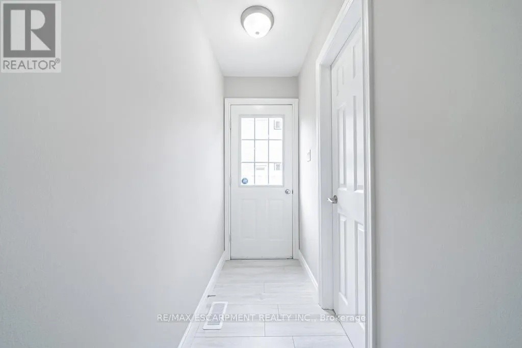 12 QUINLAN COURT