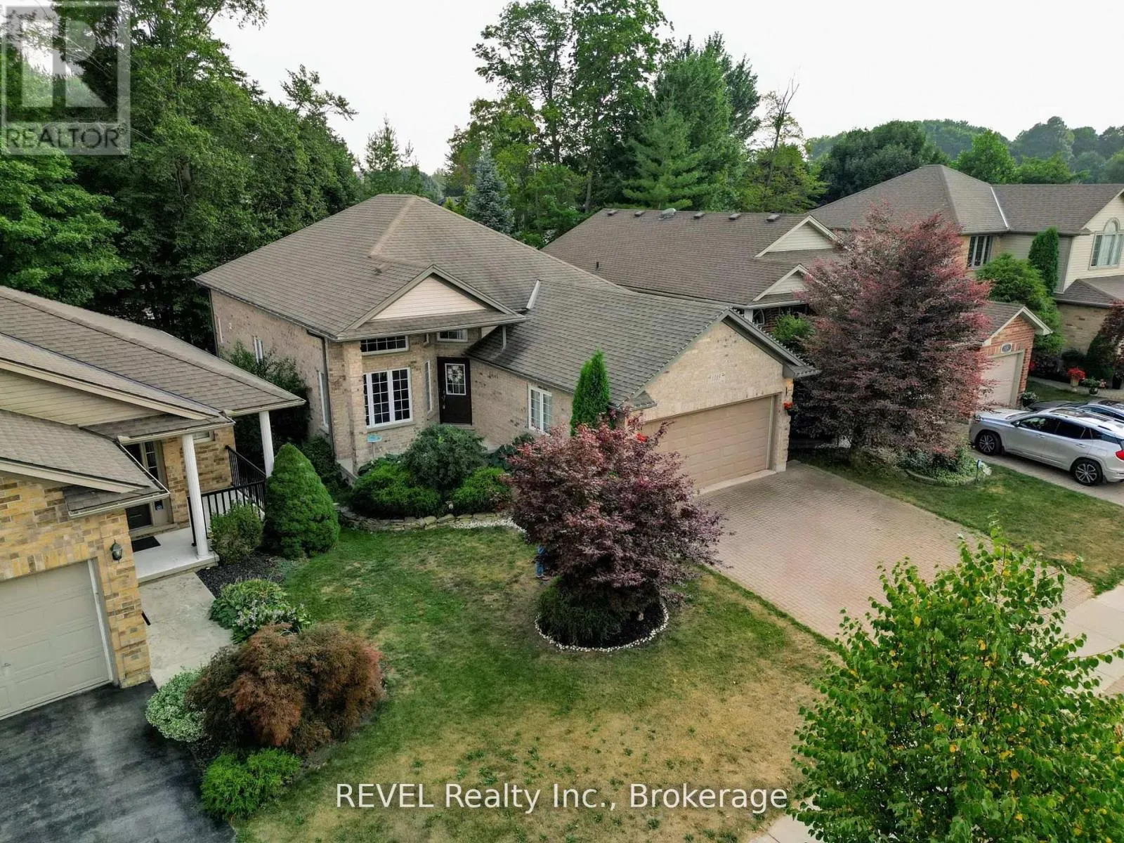 1085 SOUTH WENIGE DRIVE