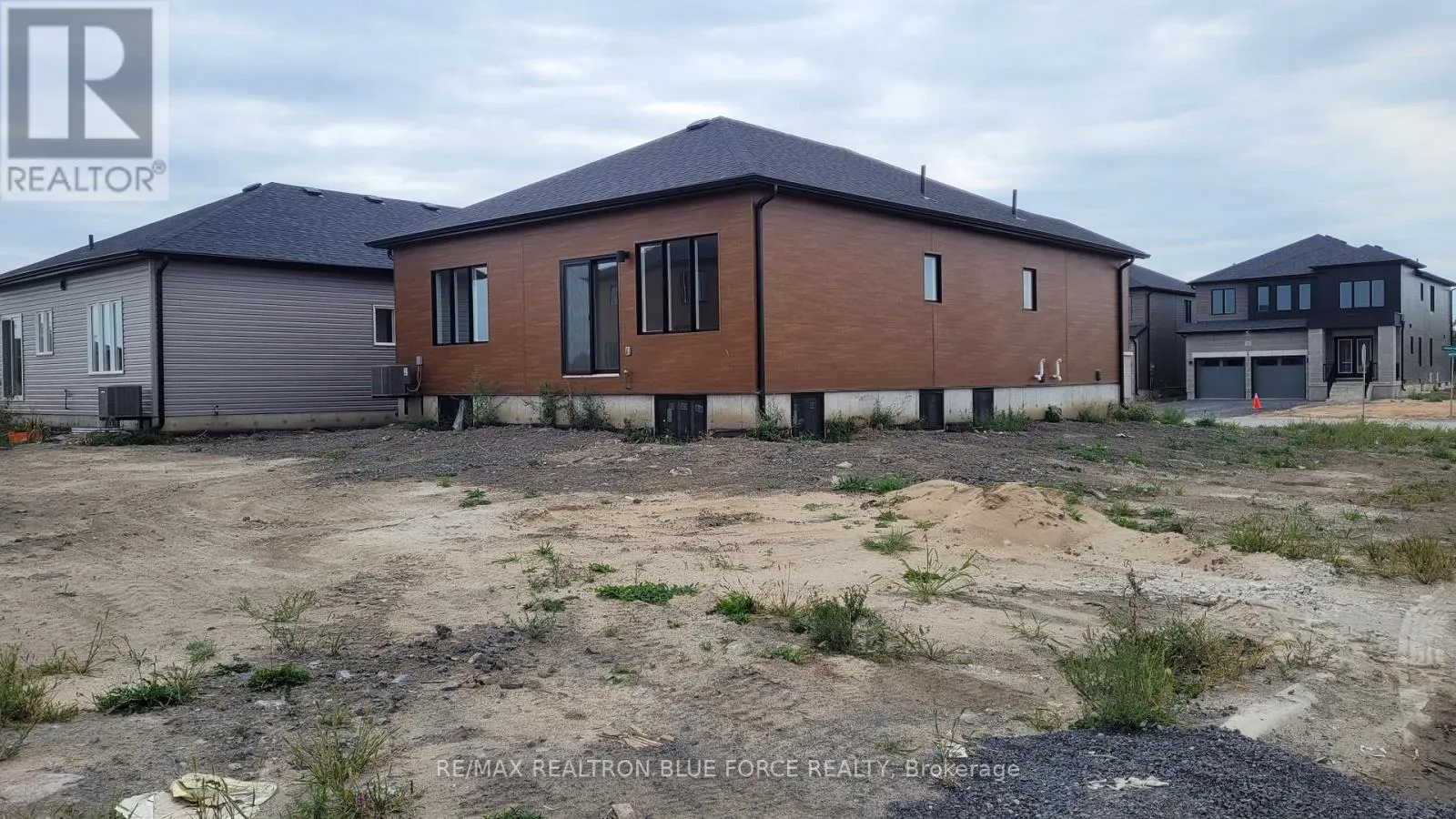 MAIN - 92 CREIGHTON DRIVE