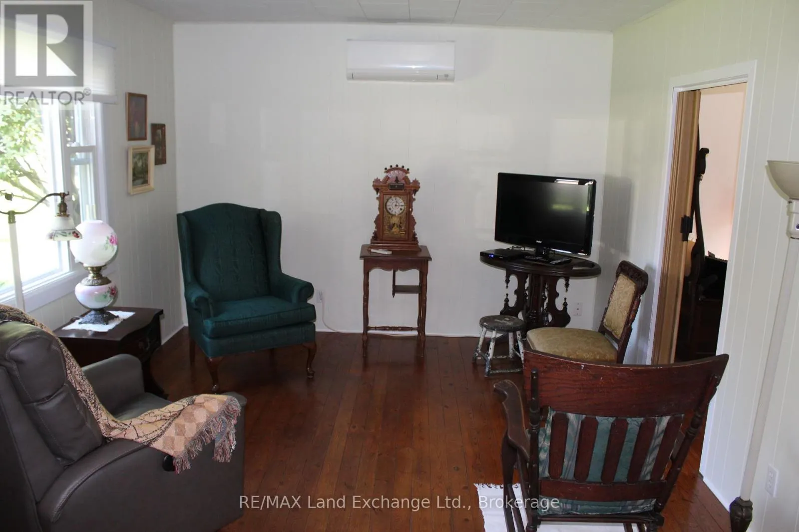 415 ELGIN STREET S