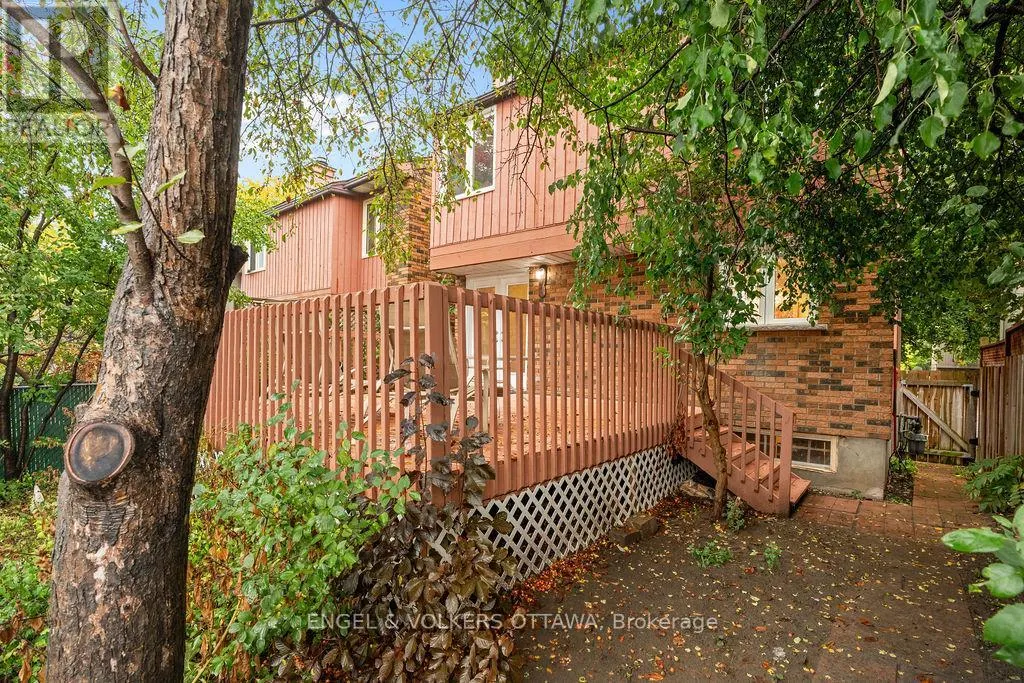 12 BAYSIDE PRIVATE