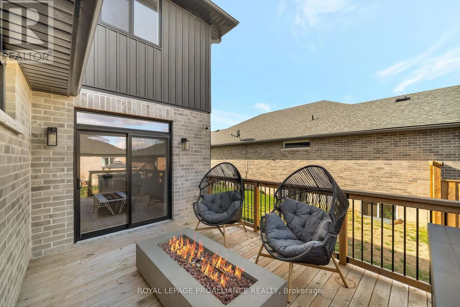 18 RAYCROFT DRIVE