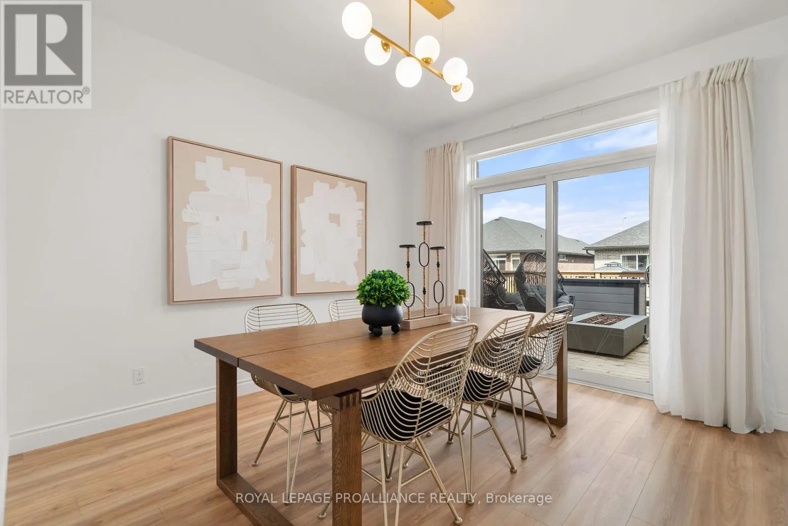 18 RAYCROFT DRIVE