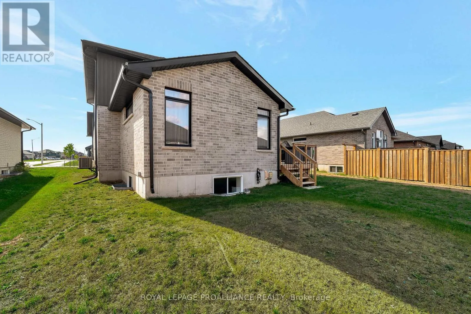 18 RAYCROFT DRIVE