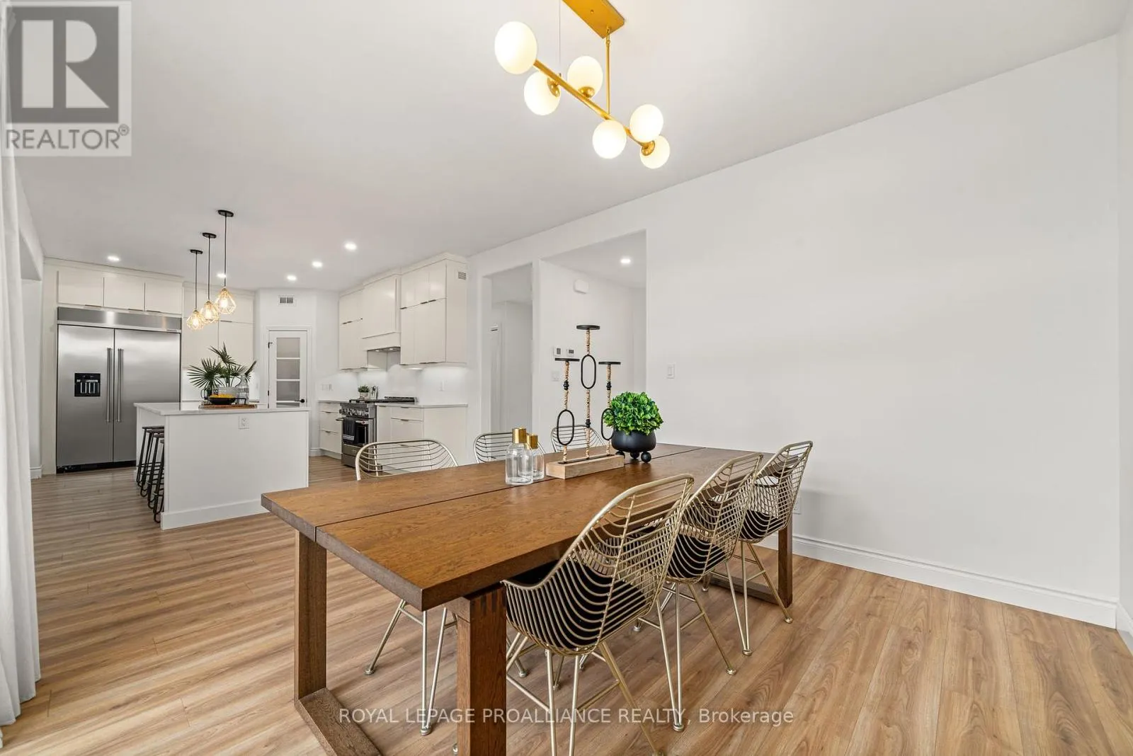 18 RAYCROFT DRIVE