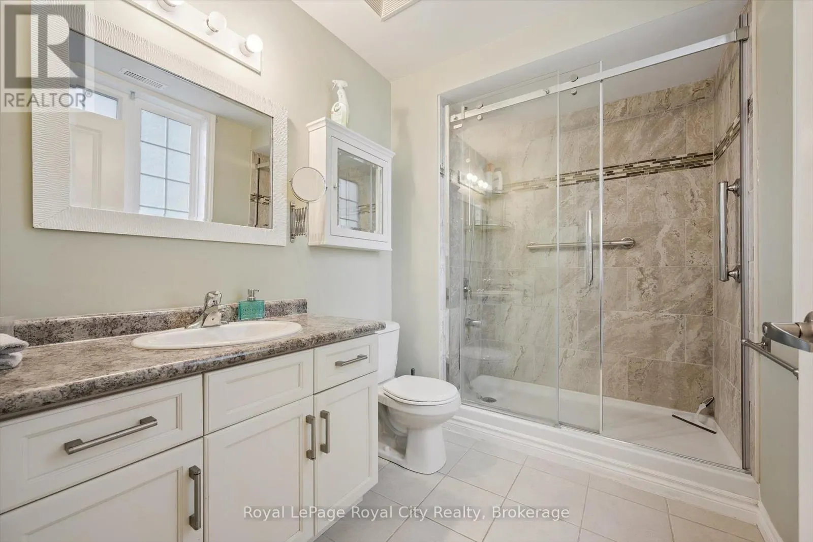 228 - 1077 GORDON STREET, #228
