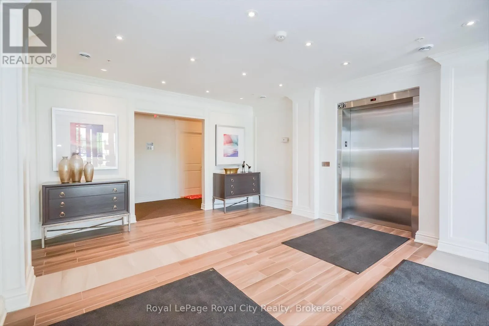 228 - 1077 GORDON STREET, #228