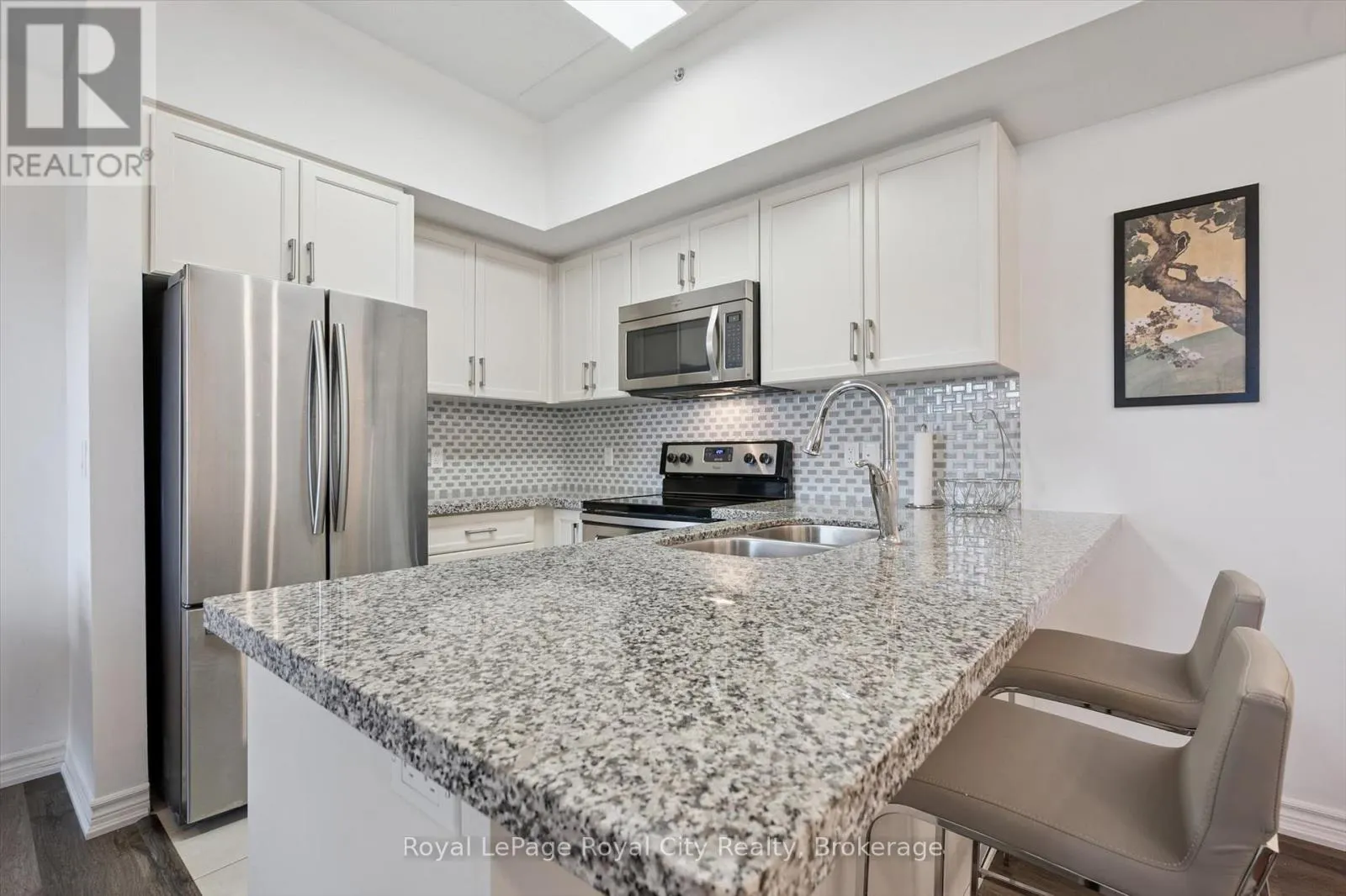 228 - 1077 GORDON STREET, #228