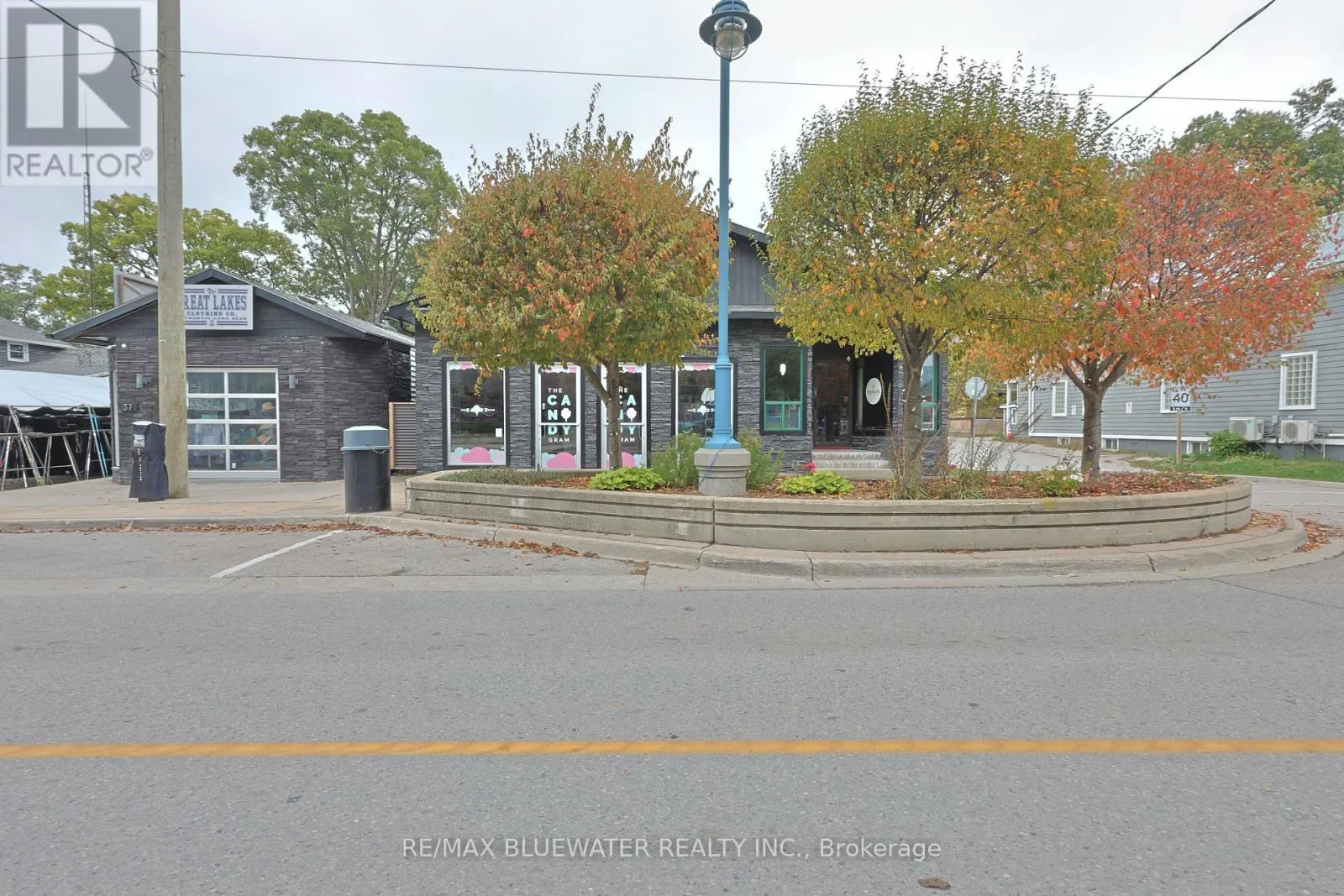 A - 33 MAIN STREET, #A