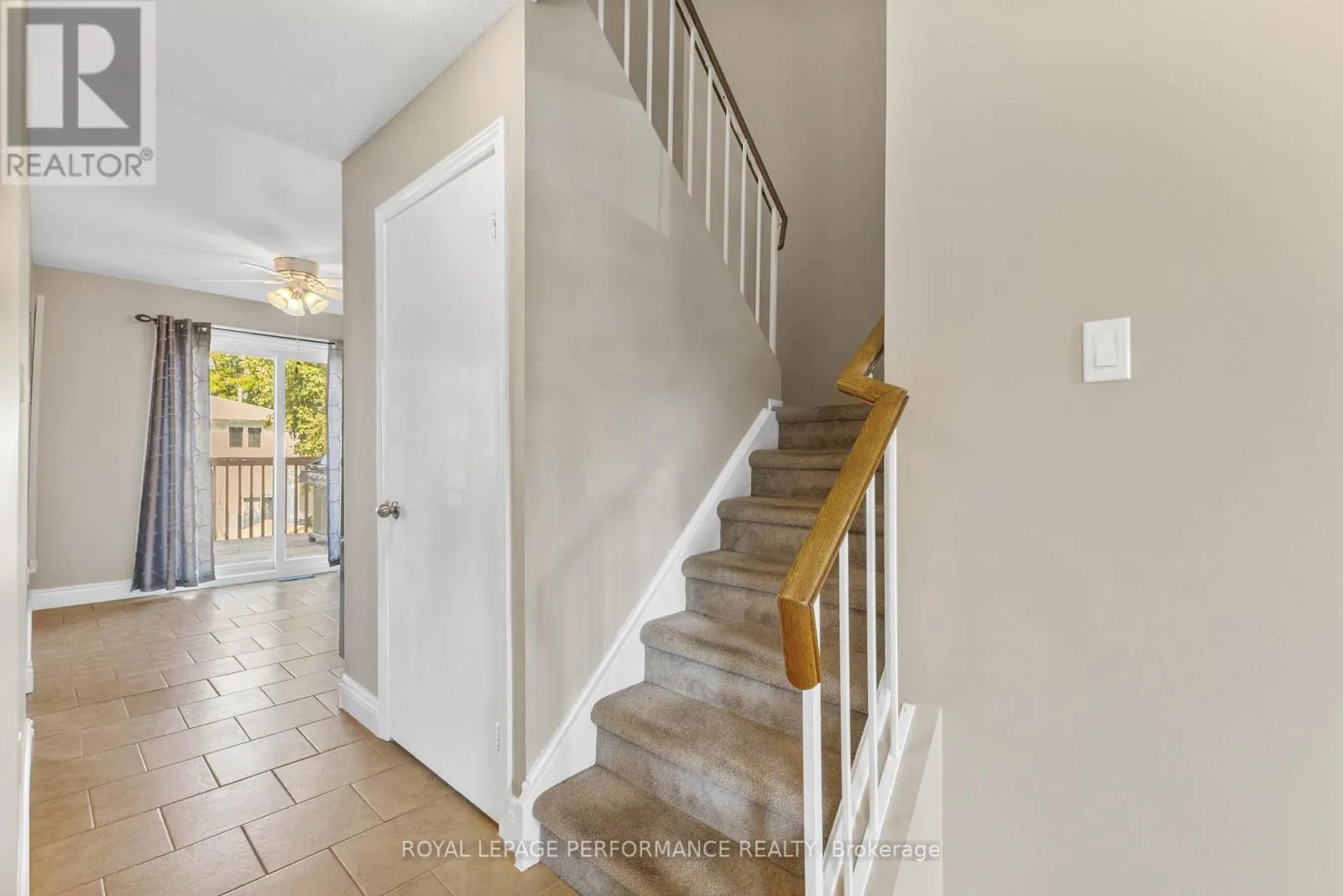 1936 LONGMAN CRESCENT