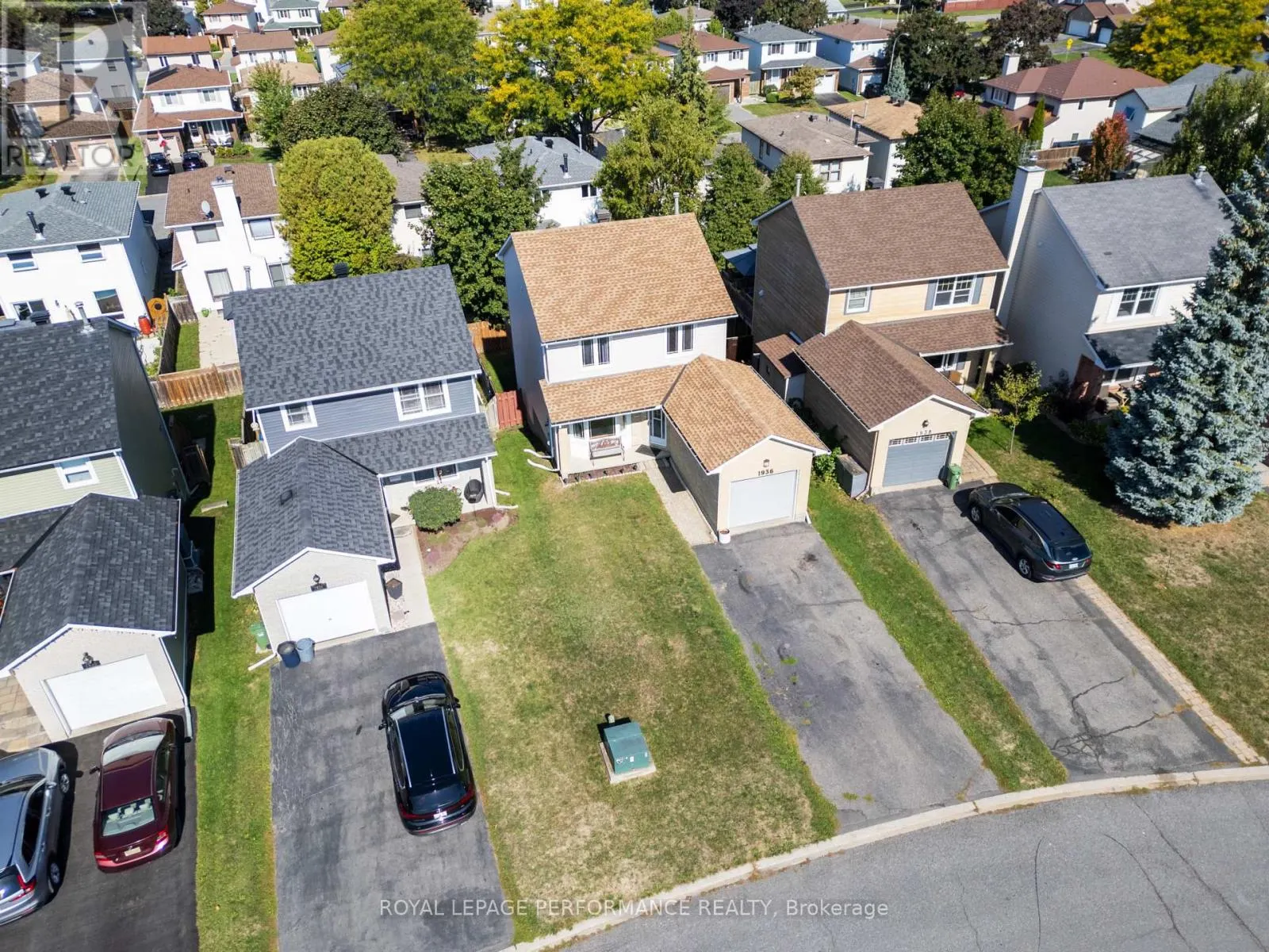 1936 LONGMAN CRESCENT