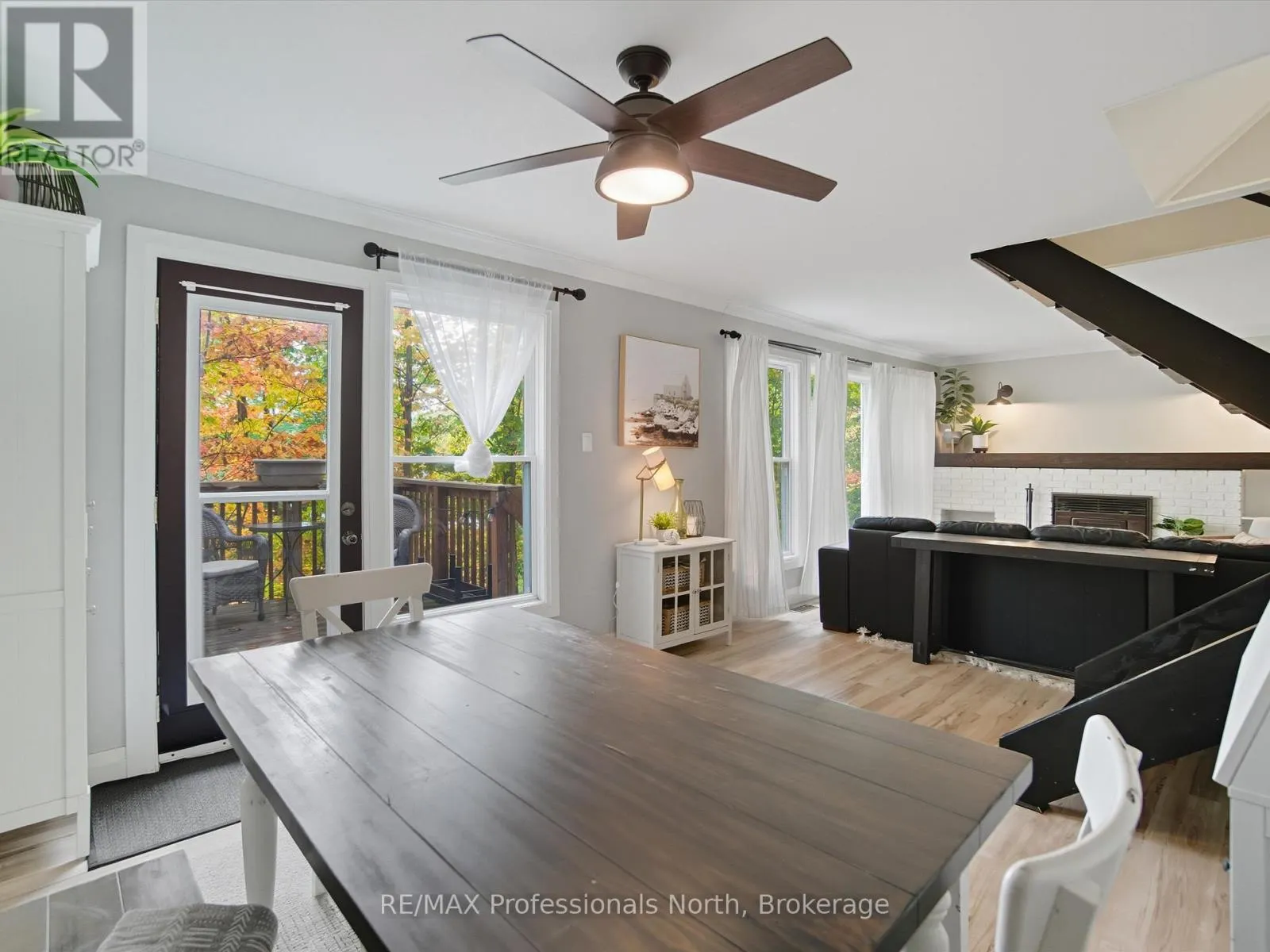 1755 SKYLINE DRIVE