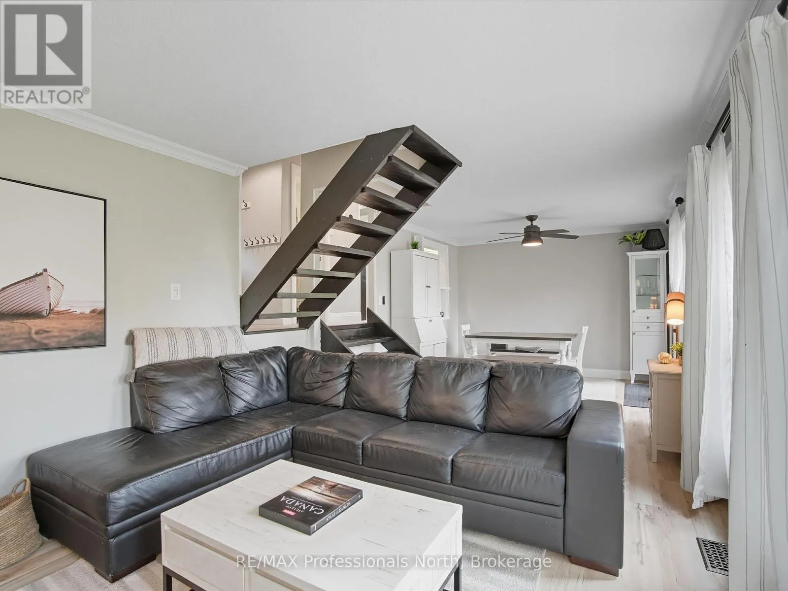 1755 SKYLINE DRIVE
