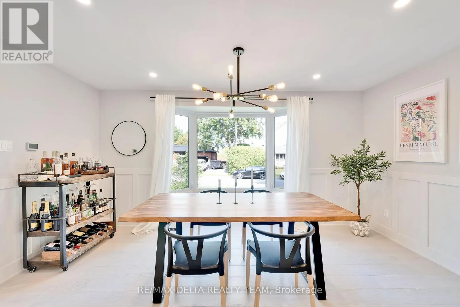2556 GRAVELLE CRESCENT