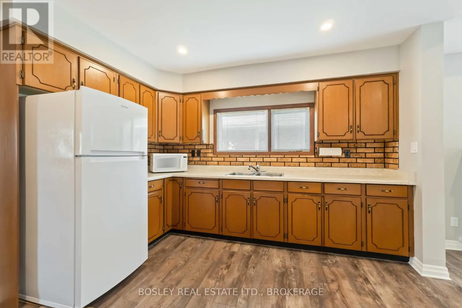 79 RICHMOND STREET W