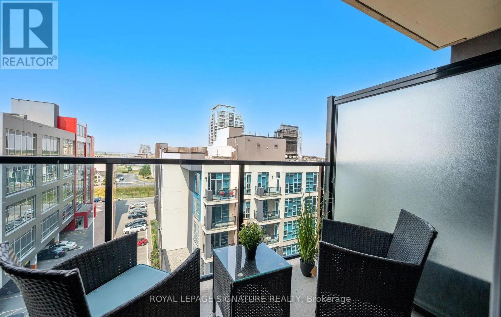 629 - 16 CONCORD PLACE