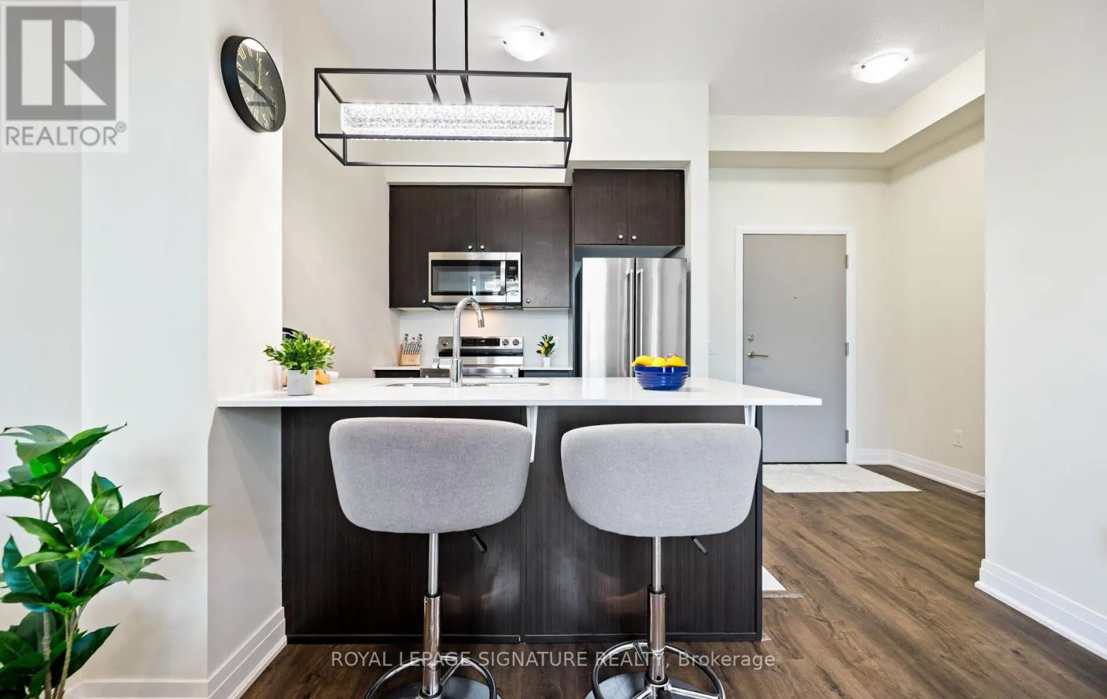 629 - 16 CONCORD PLACE