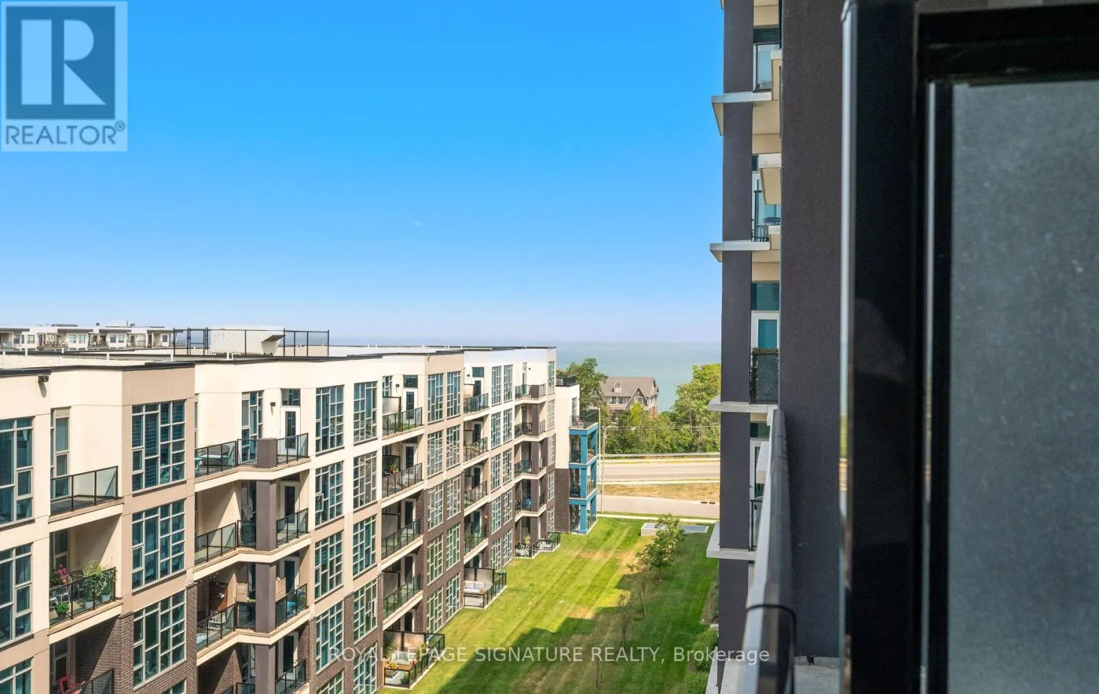 629 - 16 CONCORD PLACE