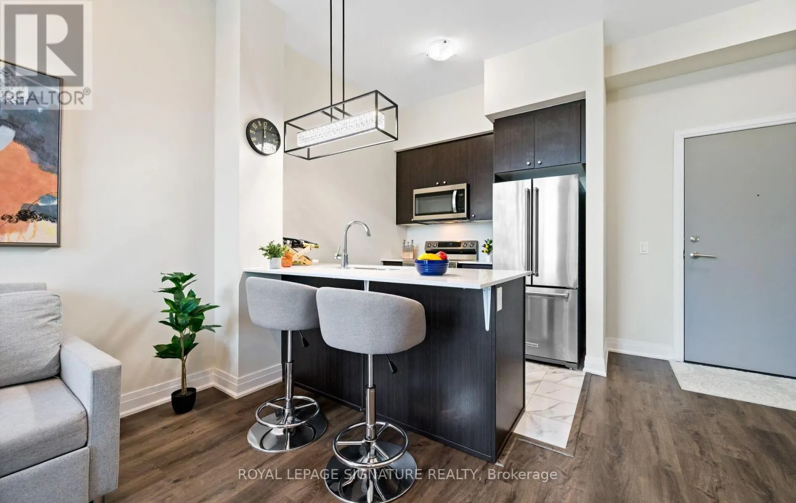629 - 16 CONCORD PLACE