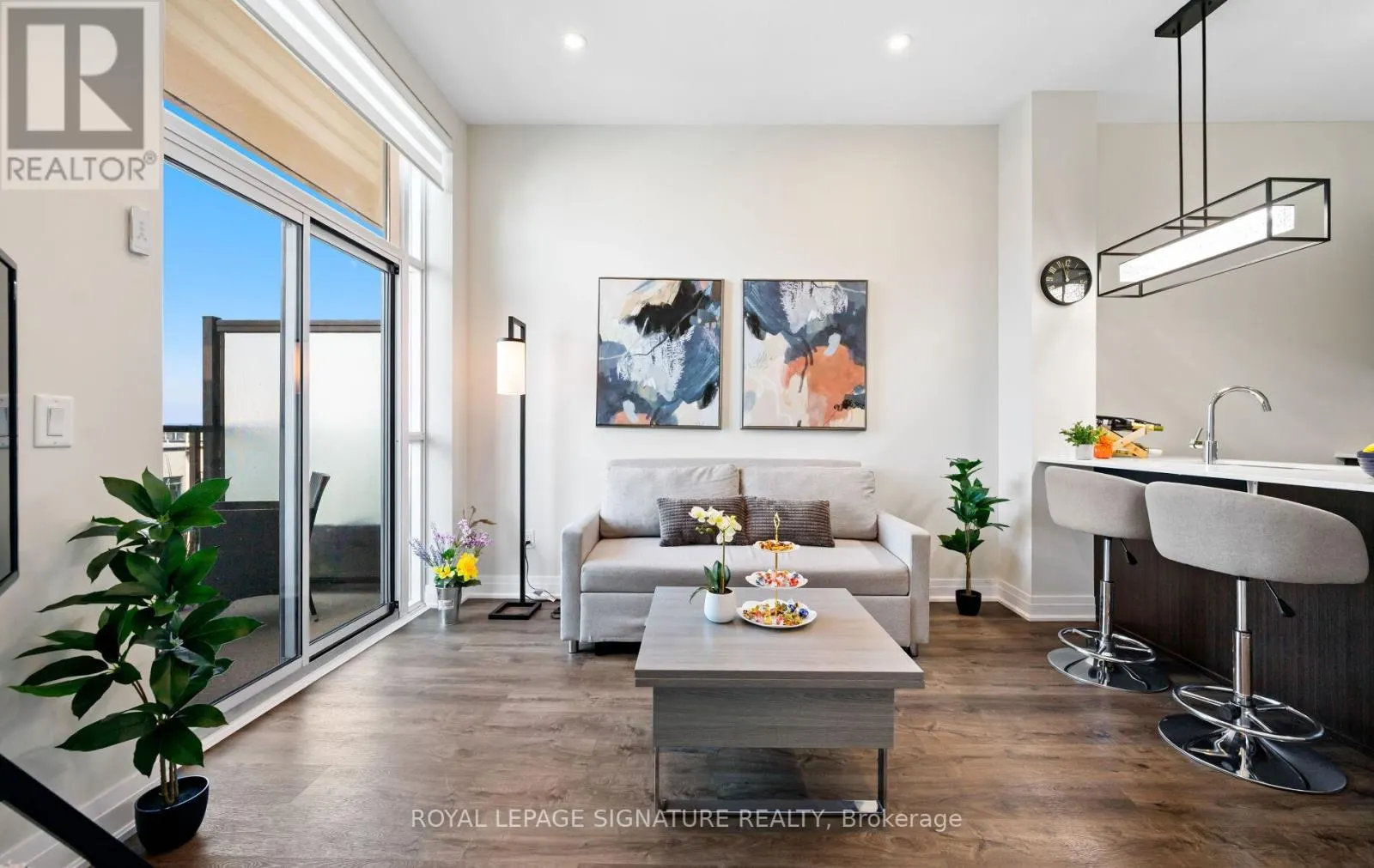 629 - 16 CONCORD PLACE